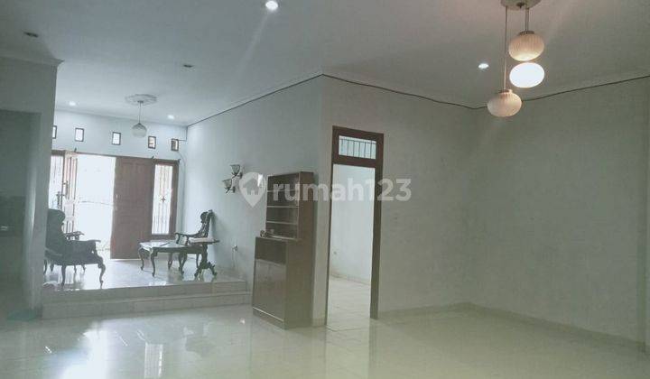 Disewakan Rumah 2 Lantai di Perumahan Villa Galaxy Bekasi Selatan 4
