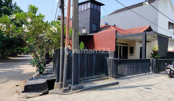 Di Sewakan Rumah Hoek Bagus, Luas Furnish Di Perumahan Galaxy 1