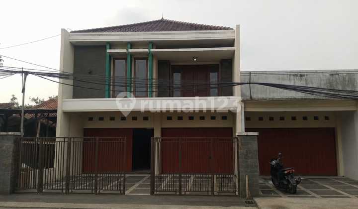 For Rent: Attached Shop House on Main Road, Bantar Gebang
