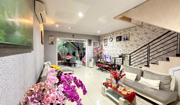 Dijual Rumah Dalam Cluster Maple Summarecon Bekasi 2