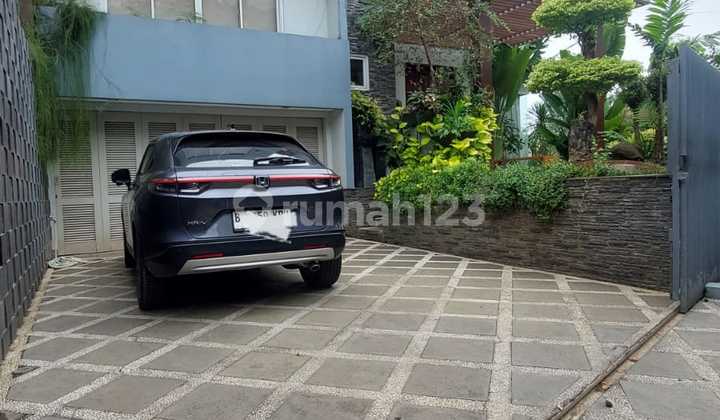 Dijual Rumah Hook Mewah di Kemang Pratama Bekasi Dijual Rumah Hook Mewah di Kemang Pratama Bekasi