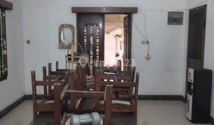 Disewakan Rumah Strategis Pusat Kota Teuku Umar di Jl. Teuku Umar, DR. Soetomo, Kec. Tegalsari, Surabaya, Jawa Timur, Diponegoro SHM Rumah 1