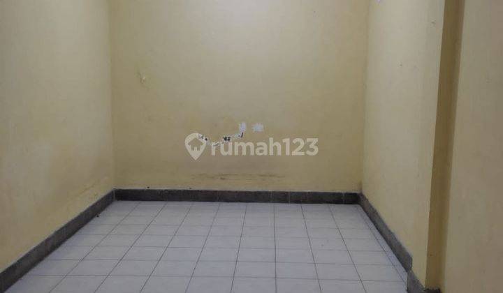 Disewakan Rumah Strategis Pusat Kota Teuku Umar di Jl. Teuku Umar, DR. Soetomo, Kec. Tegalsari, Surabaya, Jawa Timur, Diponegoro SHM Rumah 2