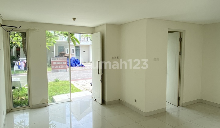For Rent 2-Story House Grand Pakuwon Near Margomulyo Warehousing and Toll Access Requires Minimal Renovation in Grand Pakuwon Housing, Jl. Banjar Sugihan 1, Banjar Sugihan, Tandes, Surabaya City, East Java, Indonesia, 60185, Surabaya City House 2