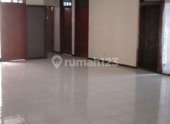 Disewakan Rumah Kertajaya Indah Strategis Dekat Kampus Dan Mall Rumah Butuh Minim Renovasi di Kertajaya Indah Tim., Gebang Putih, Kec. Sukolilo, Surabaya, Jawa Timur, kertajaya SHM 2