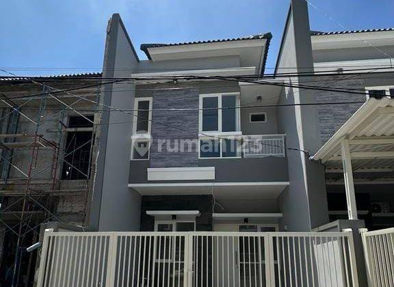 Rumah Minimaliis 2 Lantai Prada Permai, Lenmarc, Lontar, Gwalk 1