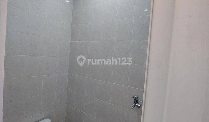 Rumah minimalis 2 lantai lokasi dekat suntermall