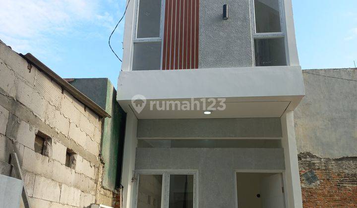 Rumah minimalis 2 lantai lokasi dekat suntermall