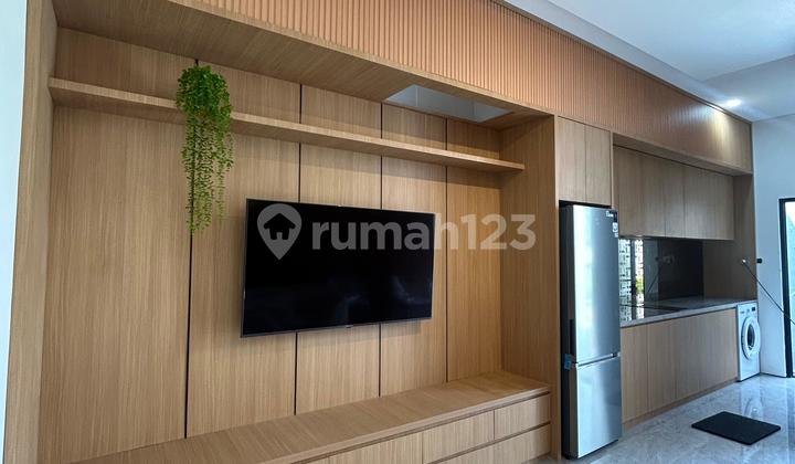 Rumah Mewah Minimalis Lokasi Strategis Dekat Stasiun Klender 2