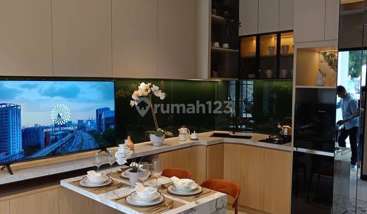 Rumah Mewah 2 Lantai Lokasi Jalan Raya Dekat Stasiun Lrt Ciracas 2