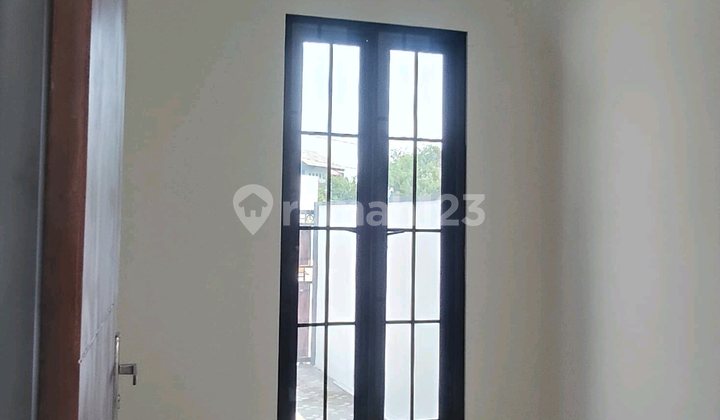 For Sale House in Tambak Medokan Ayu 2