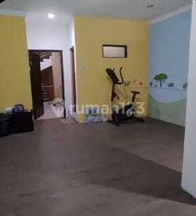 Ruang Usaha Sangat Strategis di Seberang Mall Pvj Sukajadi Bandung