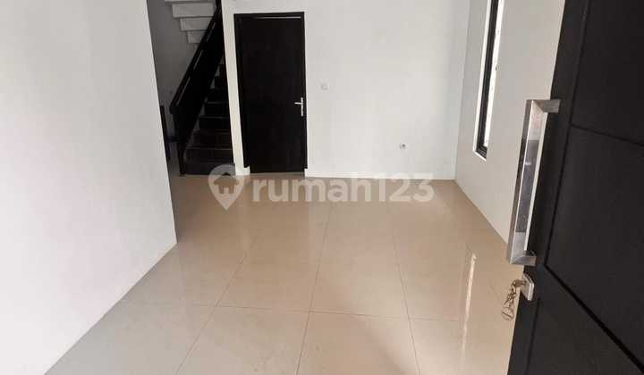 For Sale 2-Story House in Arcamanik, Bandung City For Sale 2-Story House in Arcamanik, Bandung City