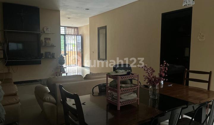 Rumah 2 Lantai Lokasi Strategis Di Tki 2 Kopo Bandung