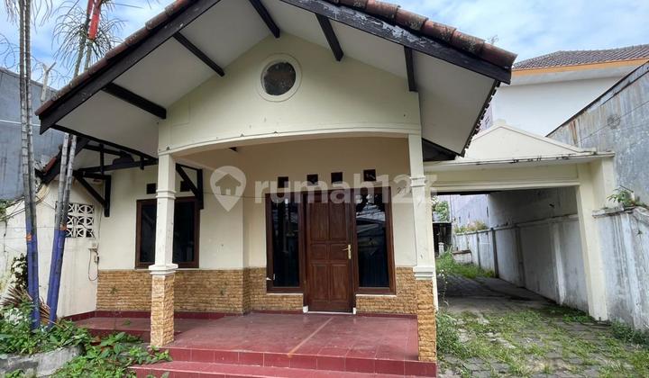 Rumah Luas Di Pinggir Jalan Sayap Ujungberung Bandung Rumah Luas Di Pinggir Jalan Sayap Ujungberung Bandung