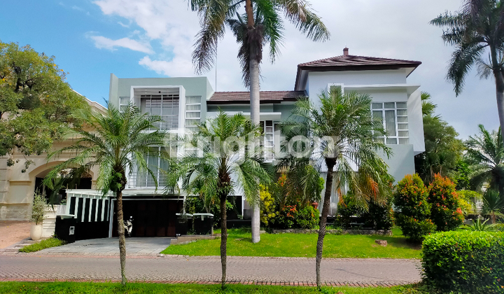 RUMAH MEWAH DI VILA BUKIT REGENSI PAKUWON INDAH SURABAYA, FULLY FURNISHED, ADA KOLAM RENANG, BIASA DISEWA OLEH ORANG ASING, DEKAT CLUBHOUSE & PAKUWON MALL 1