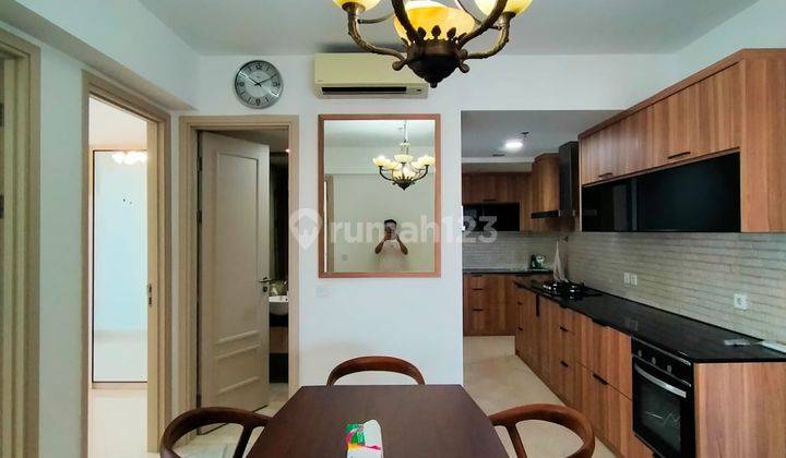 Apartemen 3BR Mewah Di Atas Tunjungan Plaza 6 Surabaya, Fully Furnished Baru, Private Lift, Fasilitas Bintang Lima Bergaya Resor, Dengan Pemandangan Indah Kota Surabaya 2