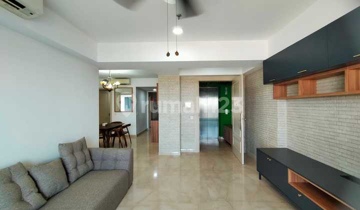 Apartemen 3BR Mewah Di Atas Tunjungan Plaza 6 Surabaya, Fully Furnished Baru, Private Lift, Fasilitas Bintang Lima Bergaya Resor, Dengan Pemandangan Indah Kota Surabaya 1
