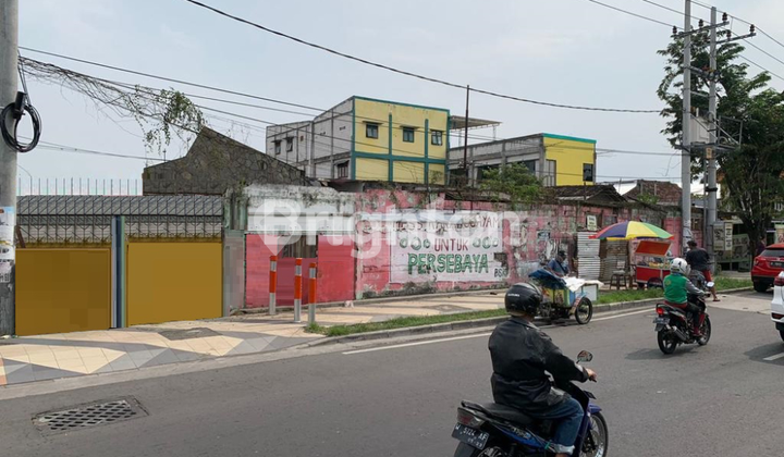 TANAH DI JALAN RAYA SEMEMI, STRATEGIS & RAMAI, COCOK BUAT SPBU, SUPERMARKET, PABRIK, RESTO, DLL, BENTUK TANAH KOTAK, TANAH SUDAH PADAT & KUAT