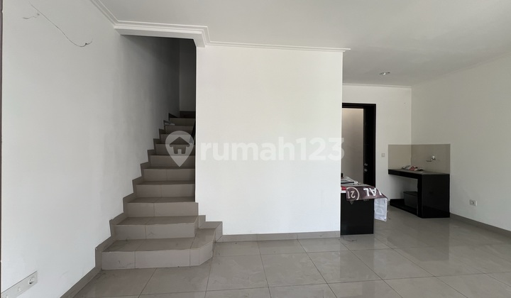 Brand New Rumah Pik2 2