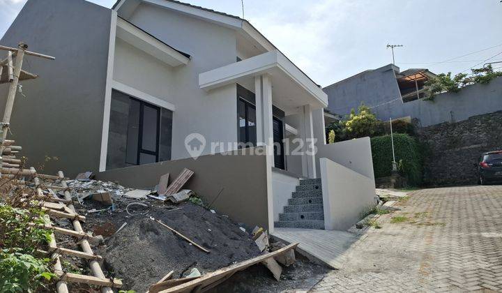 Rumah Siap Huni Bangunan Baru Kokoh Istimewa di Banyumanik Semarang 2