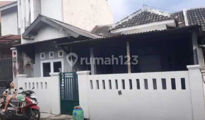 For Sale: Tembalang Pesona Asri Cluster House in South Mulawarman, Semarang, Near Undip