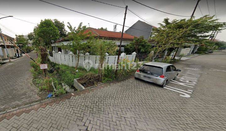 Dijual Rumah Hook Tanah Luas di Ketintang Pusat Kota Surabaya 1