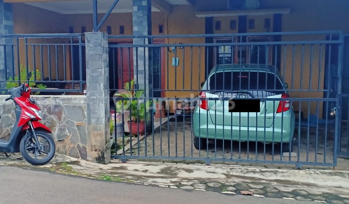 For Sale Ready-to-Occupy House in Karangrejo Banyumanik Semarang, Near Hermina Hospital 1