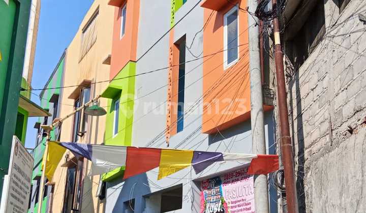 For Sale: Women's Boarding House in Banjarsari, Tembalang, Semarang, Near Undip Tembalang Campus.