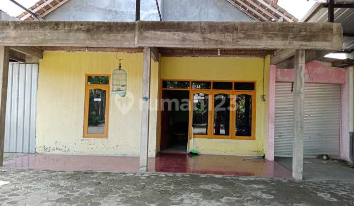 Cheap Land for Sale with Building Bonus in Gasem Pedurungan Semarang 1