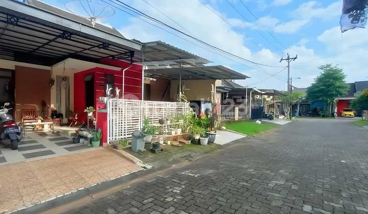 Ready-to-Occupy House in the Mega Residence Cluster, Banyumanik, Semarang 2