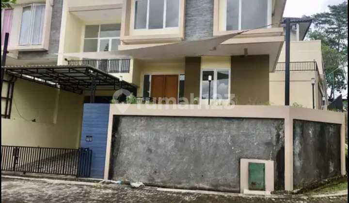 Dijual Rumah One Gate System di Candi Golf Semarang  2