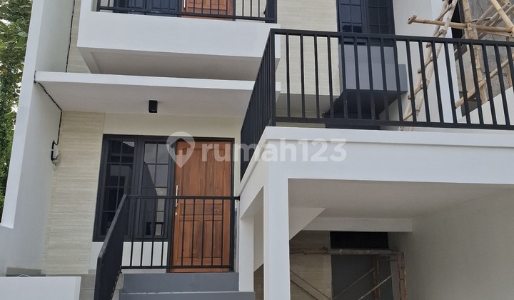 Rumah Balcony dengan View Gunung di Pudakpayung Semarang 2