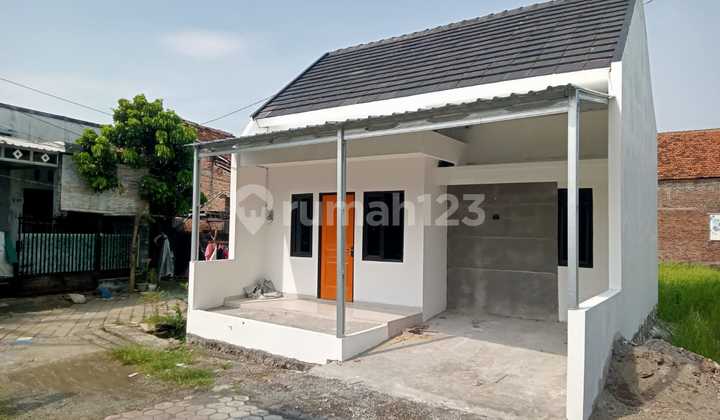 Dijual Rumah Hook Ready di Kudan Barat Tlogomulyo Pedurungan Semarang 1