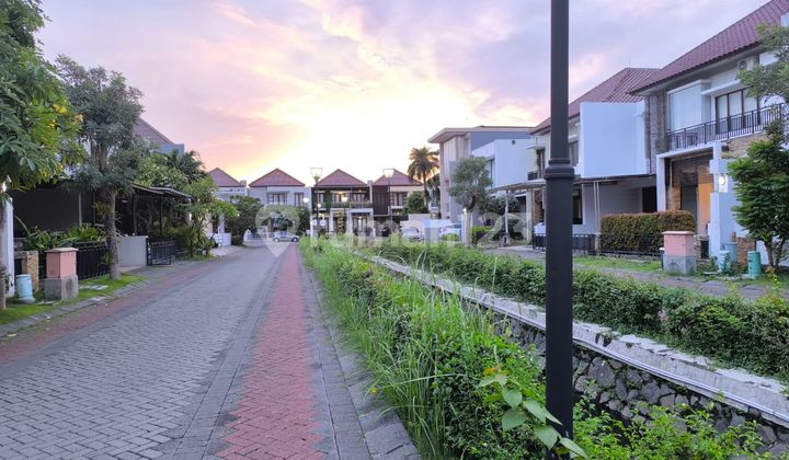 A ready-to-occupy house in Kertajaya Indah Regency, East Surabaya 2