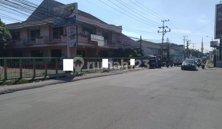 Lahan Dan Bangunan Bekas Resto di Wadung Asri, Sidoarjo 2
