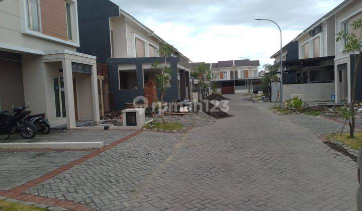 Rumah Baru Gress di Puri Surya Jaya, Sidoarjo 2