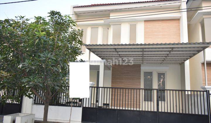 Rumah Baru Greess Lokasi Nol Jalan Raya Bandara Juanda, Sidoarjo 1