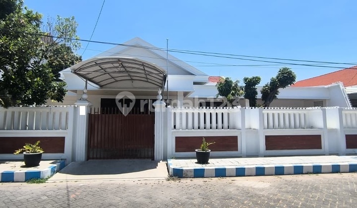 2 Rumah jadi 1 di Manyar Jaya, Surabaya Timur 2 Rumah jadi 1 di Manyar Jaya, Surabaya Timur