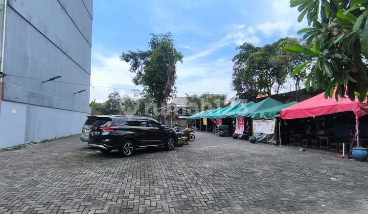 Scarce Land on Merr Road, East Surabaya Scarce Land on Merr Road, East Surabaya