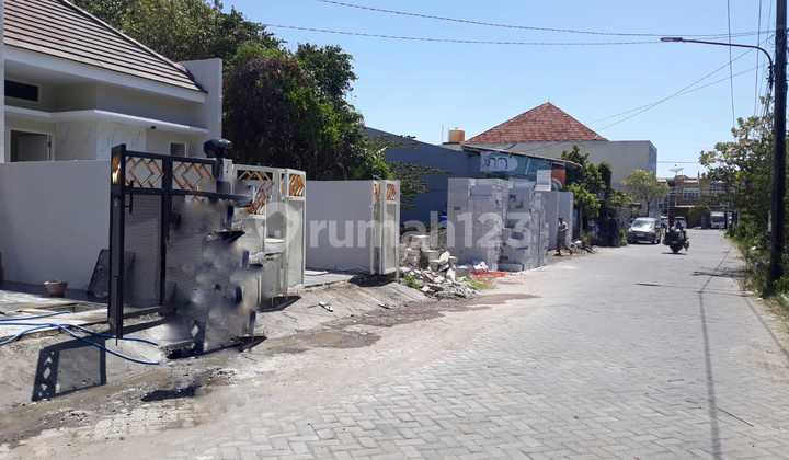 New Gress House in Taman Gunung Anyar, East Surabaya 2