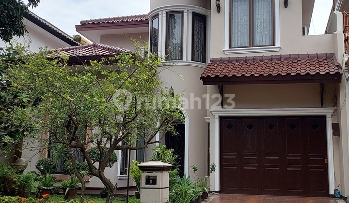 Rumah Mewah Taman Beverly Golf Lippo Karawaci Tangerang