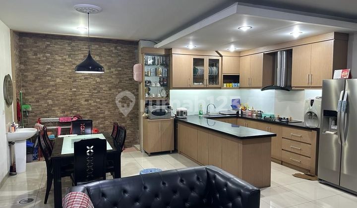 Rumah Cantik 2'5 Lantai Golf Lake Residence Cengkareng Jakarta Barat 