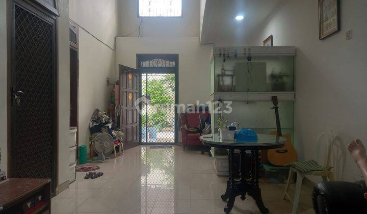 Rumah 2,5 Lantai Taman Semanan indah Kalideres Jakarta Barat 1