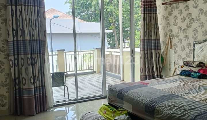 Rumah Cantik 3 Lantai Di Citra Garden7 Kalideres