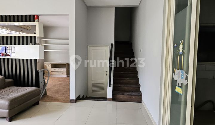 Affordable 2-Story Hooke House in Puri Mansion Kembangan 2