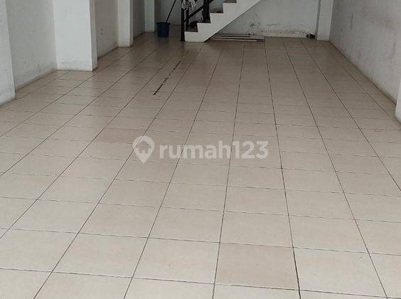 Ruko Bagus 2 Lantai di menteng Jakarta Pusat 2