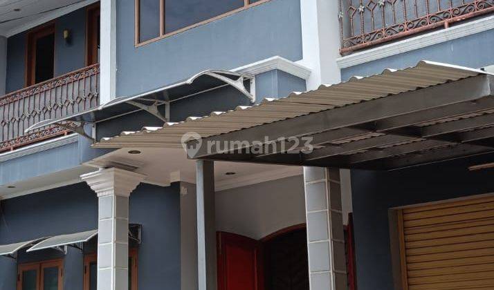 Rumah di Jakarta Timur Full Furnished Siap Huni 1