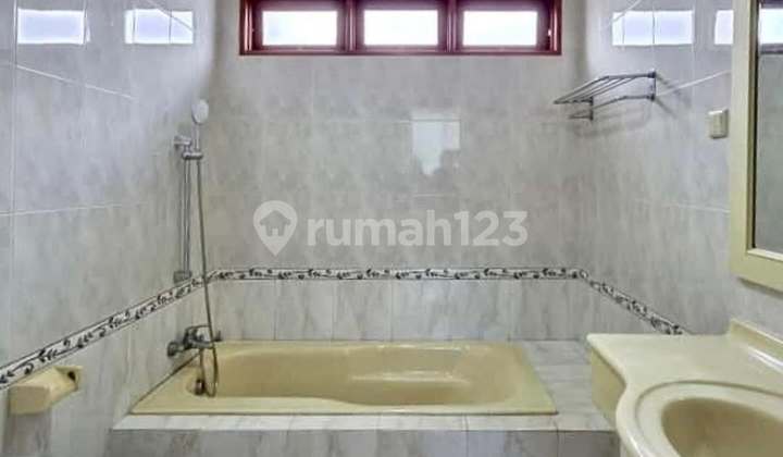 Rumah Cantik Siap Huni di Pondok Indah, LT 471 LB 450 2