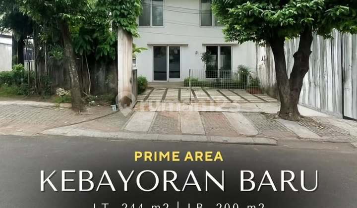 Rumah Hook Terawat Hitung Tanah di Kebayoran Baru, LT 244 LB 200